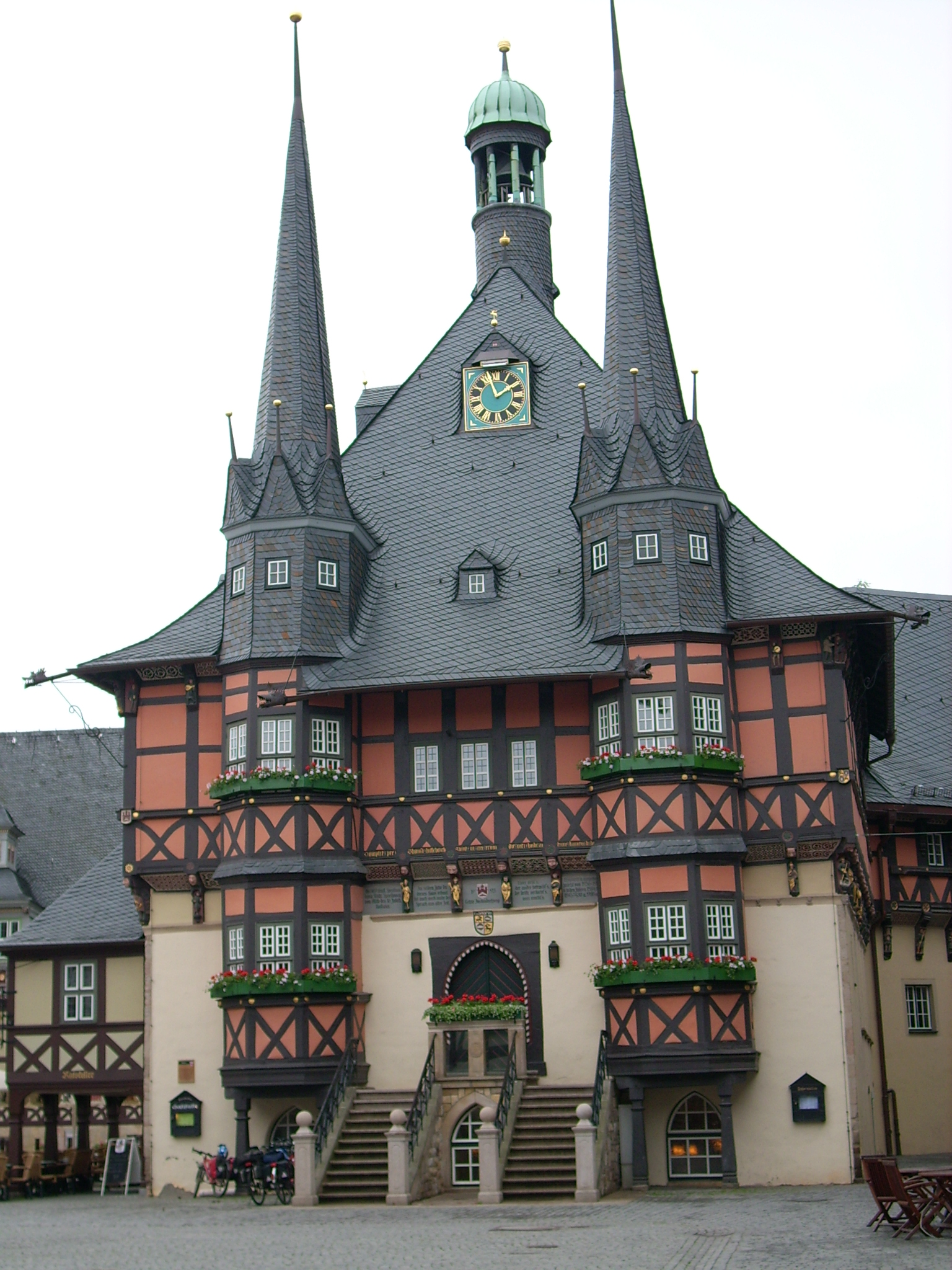 Das Rathaus Von Wernigerode | Fenster Zur Welt